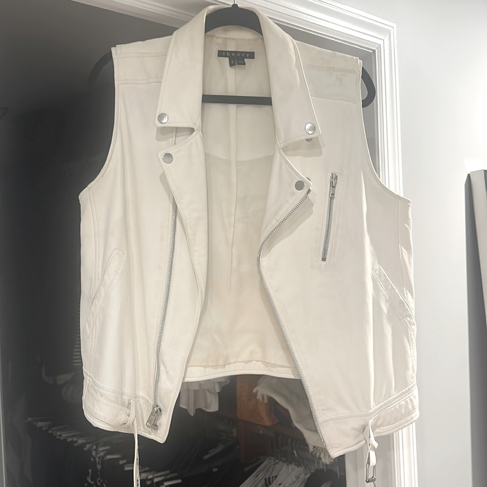 Theory buttery leather white vest. Size large